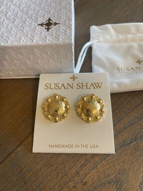 Susan Shaw Button Stud Earrings 24K Triple Plated Gold Handmade in Texas Classic